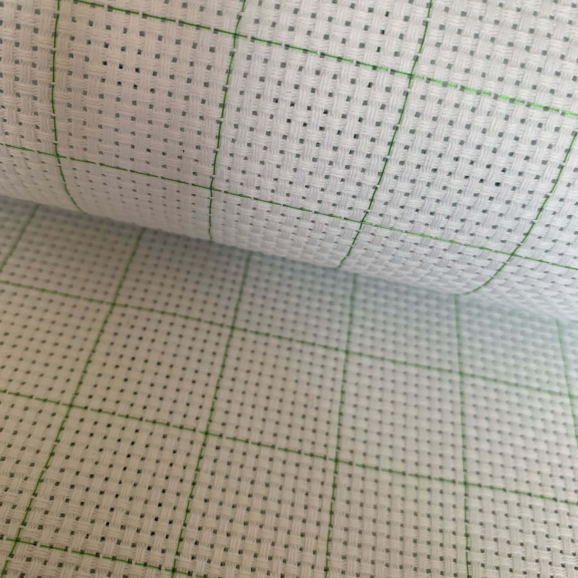 11CT Easy Count Aida Cloth with Built-In Grid Lines Cross Stitch Fabri ...